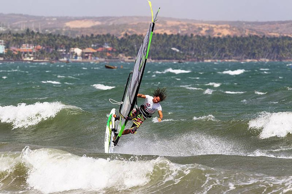Soltysiak in the groove - Vietnam PWA Grand Slam ©  John Carter / PWA http://www.pwaworldtour.com